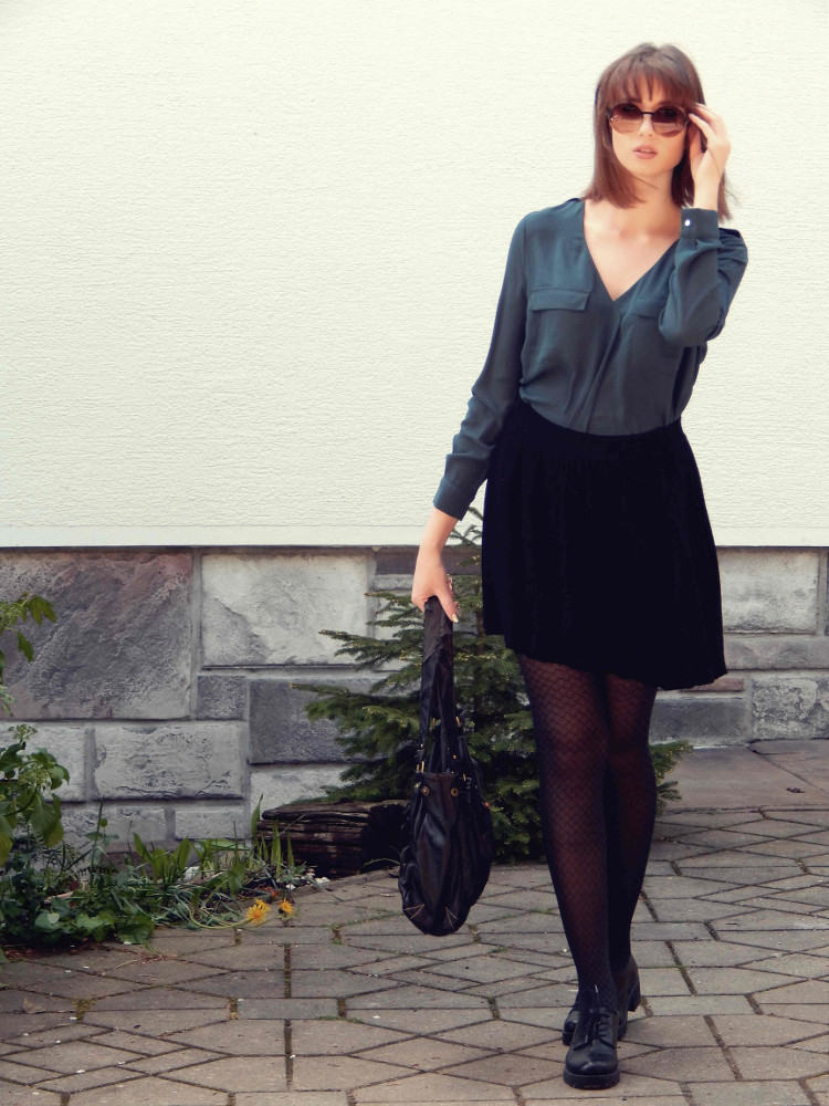 Skirt_shirt_dark_outfit_Zala_Zagoricnik_11