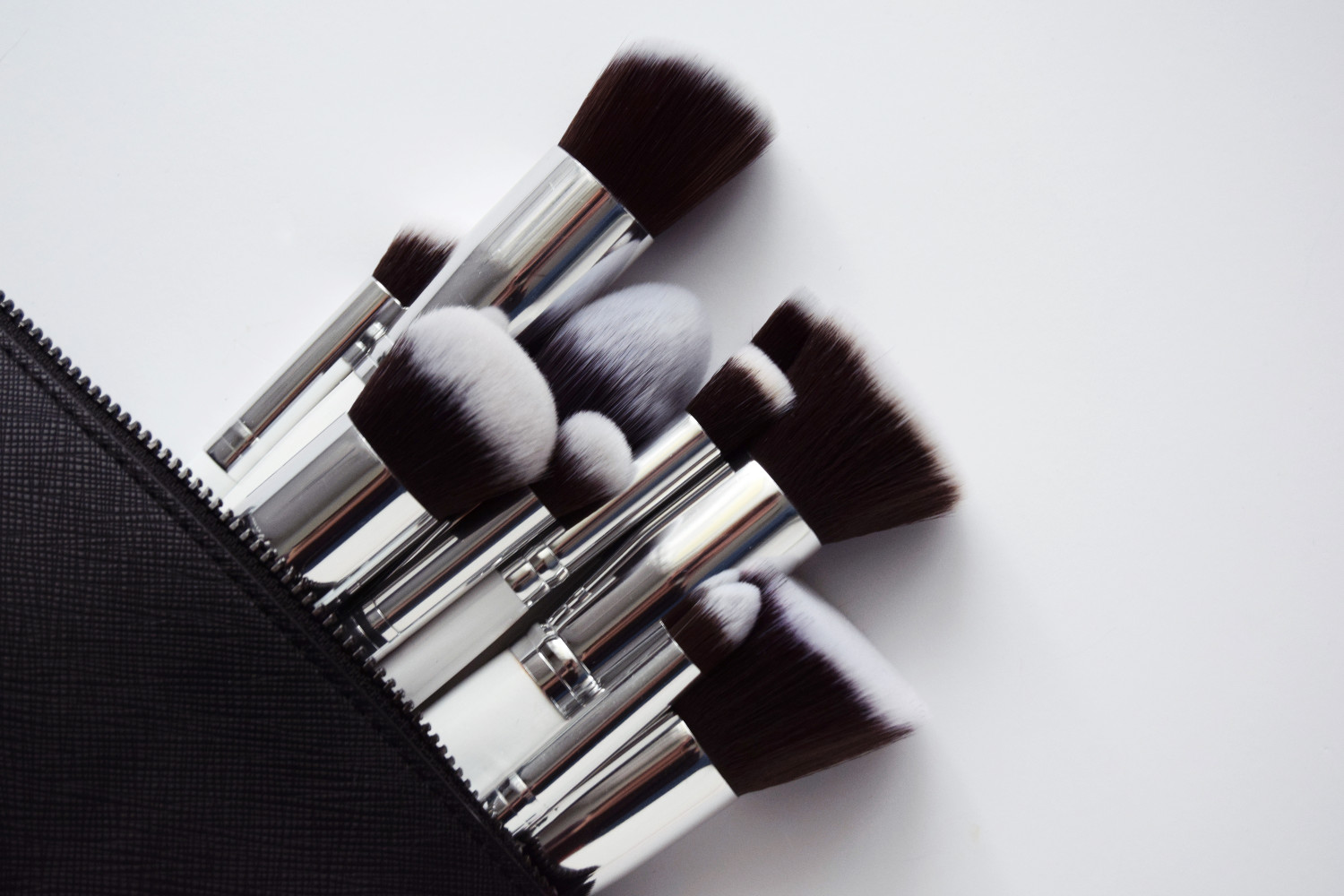 zalabell_beauty_jessup_brushes_review_testing_makeup_autumn_1